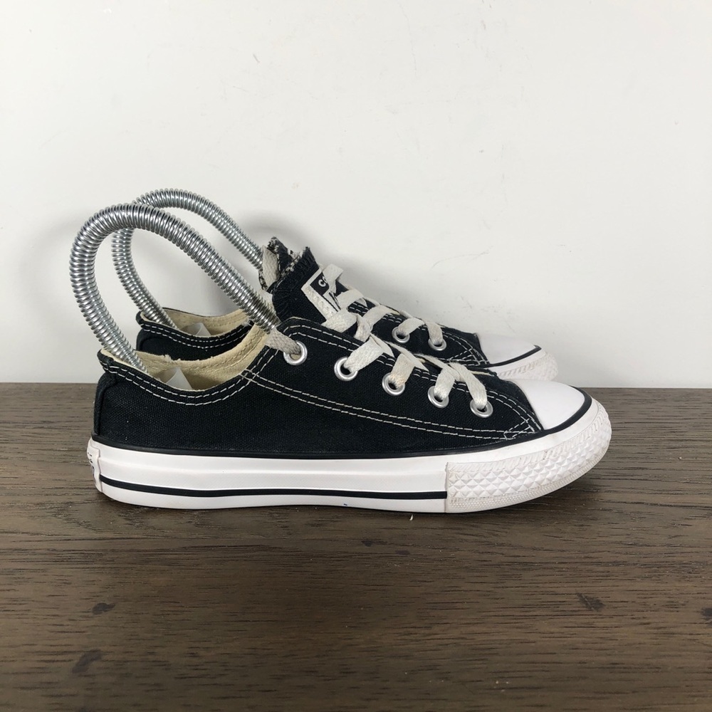 Converse Youth Black and White Chuck Taylor Low Top Sneakers Size